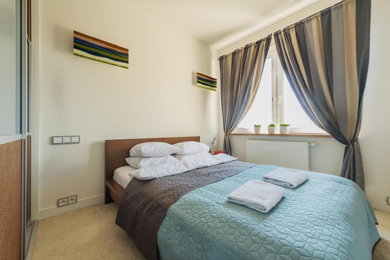 Miasteczko Orange P&O Service Apartments Varşovia Exterior foto